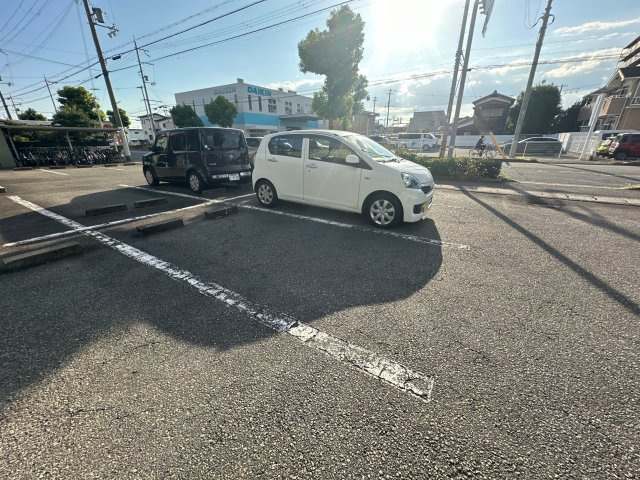 パセオ姫路　A棟の駐車場