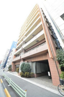 【外観】 | 鉄筋コンクリート造のがっしりした建物。