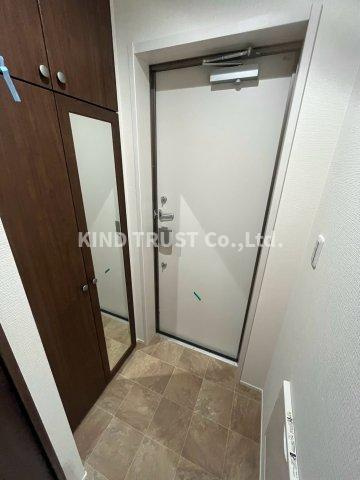 シルフィードうめきたの玄関|収納もある玄関です