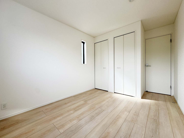 各居室に収納を備えました