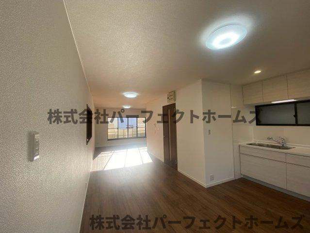 【居間・リビング】の画像