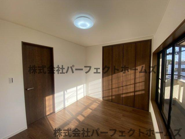 東田宮1丁目戸建の洋室|きれいな洋室です