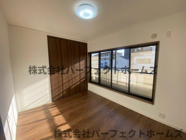 東田宮1丁目戸建の洋室|個人の部屋や寝室として使える洋室です