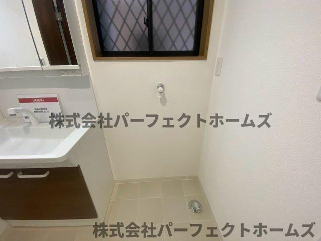 東田宮1丁目戸建のランドリースペース