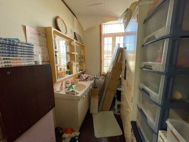 いすみ市深堀　中古戸建の独立洗面台