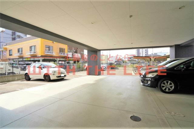 ルーチェ久留米駅前【10,000円キャッシュバック対象物件】の駐車場|駐車スペースもあります