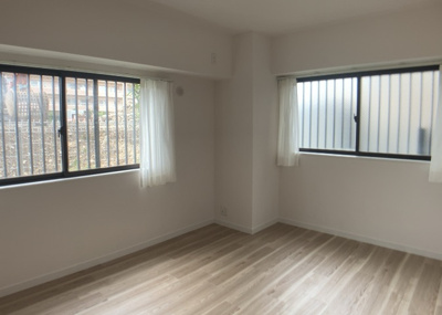 【子供部屋】 | グレイス相模大野 | 子供が何人でも年齢によっては、受験時にしっかり壁のある個室があった方が良い場合もあります。難しい問題ですが、兄弟の人数や、性別や年齢差によって状況が異なりますので、数年後のこともしっかり考えましょう。