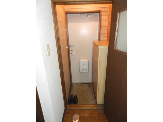 コスモスコーポの玄関