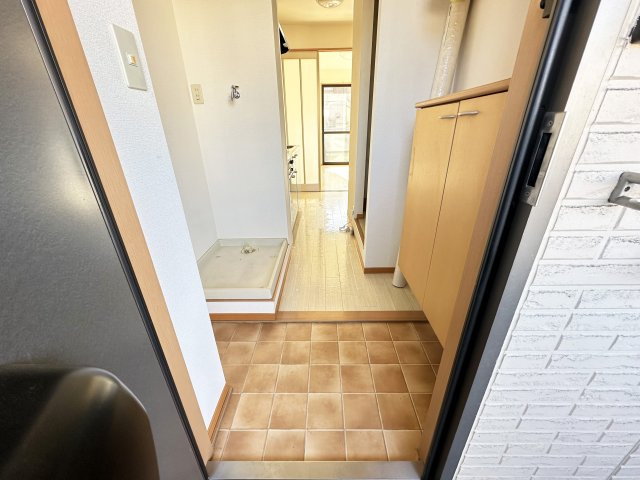 ミントグリーンの玄関