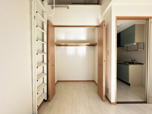 ミントグリーンの収納