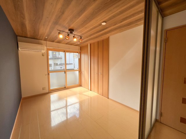 ラ･クレール薊野の洋室