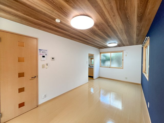 ラ･クレール薊野の居間・リビング