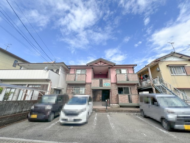 ラ･クレール薊野の駐車場