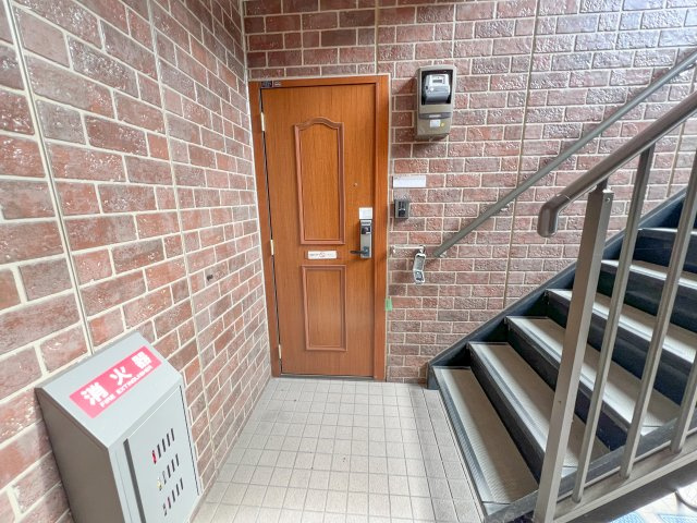 ラ･クレール薊野のエントランス