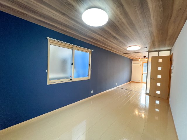 ラ･クレール薊野の居間・リビング