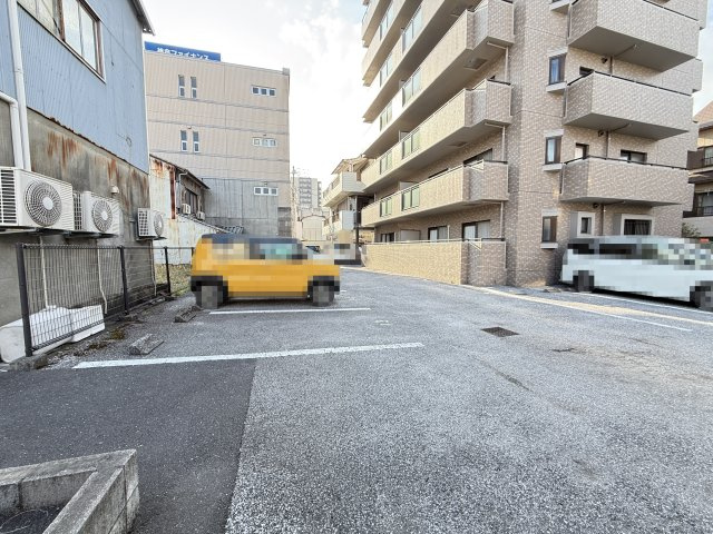 プレステージの駐車場