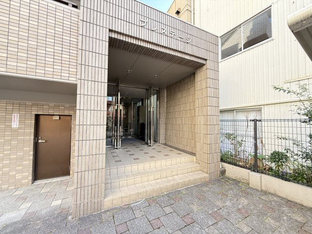 プレステージのエントランス