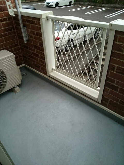 グリーンヒル三城Bのバルコニー