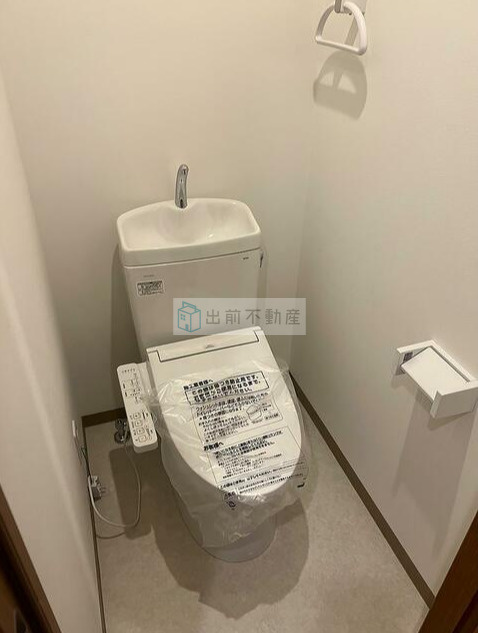 文京区関口１丁目の賃貸マンションのトイレ