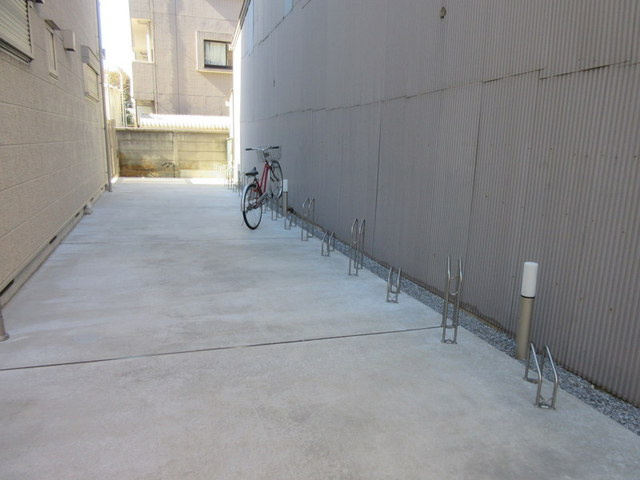 アクシス小豆沢のその他共用部分|★入居者専用　駐輪場は各世帯１台★