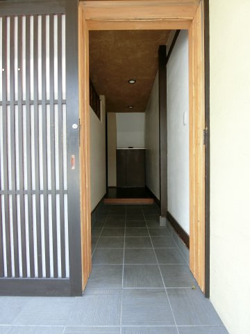 【玄関】 | 上井町2丁目店舗