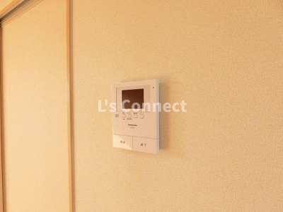 【セキュリティ】 | ハピネス休塚 | 突然の来客時もＴＶモニターホンでしっかり確認。