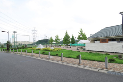 戸吹スポーツ公園まで1100m
