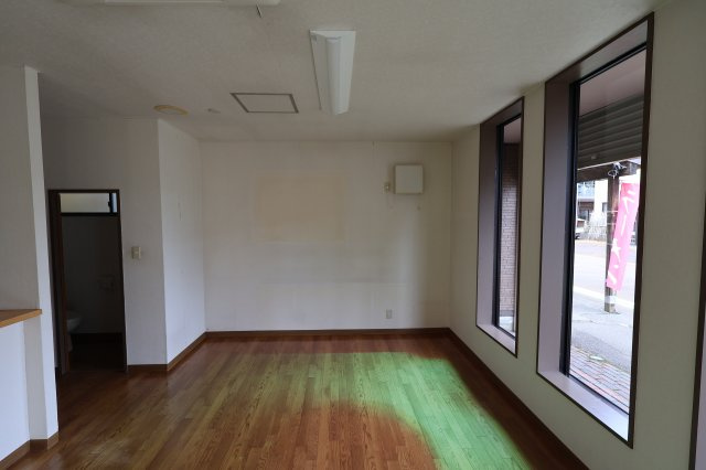 本町　１丁目　貸店舗の内装