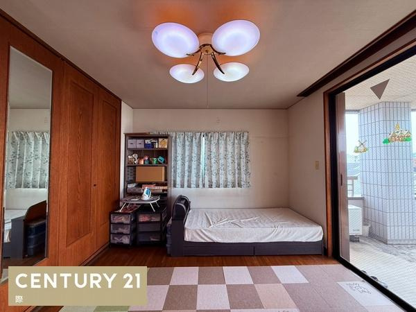 和歌山市元町奉行丁１丁目の店付住宅の洋室