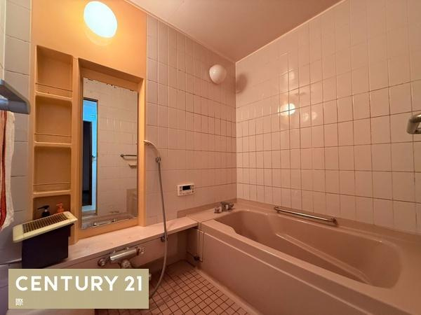 和歌山市元町奉行丁１丁目の店付住宅の浴室