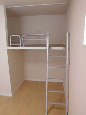 レオネクスト黄金屋２の居間・リビング|ゆったりとしたリビングです