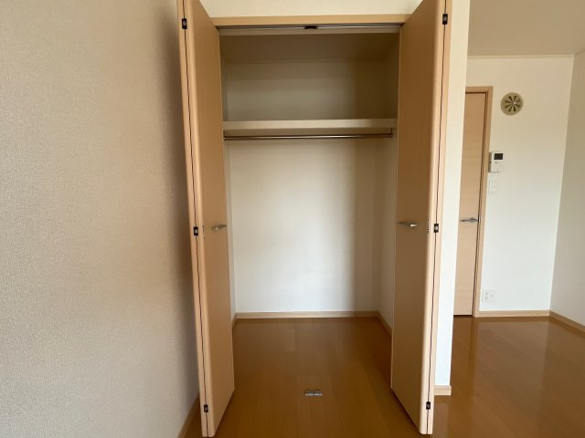 サン　クレメントＢの収納
