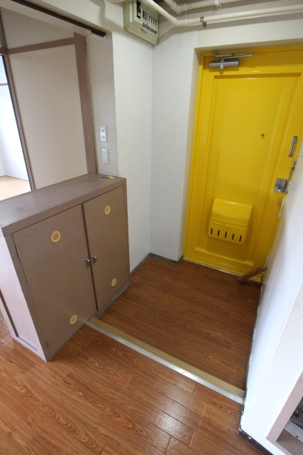 グレースタカツキ3号棟の玄関|シンプルで使いやすい玄関です