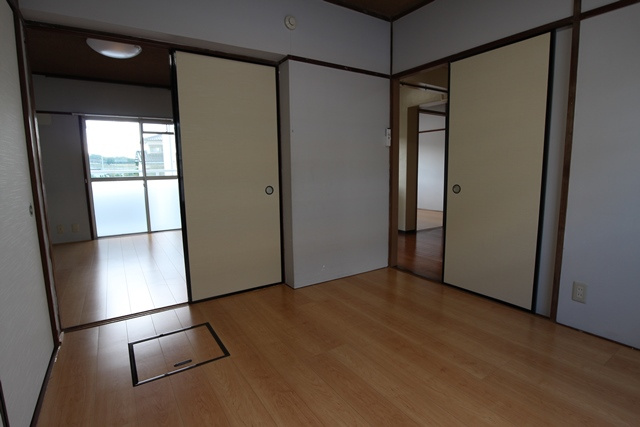 グレースタカツキ3号棟の寝室|落ち着いて過ごせるお部屋なので、寝室にいかがでしょうか