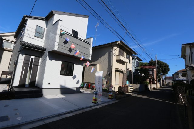 【外観】 | 【Livele Garden.S】小平市仲町第四 | 24時間換気システムを採用しています。空気の循環を促し、室内の化学物質や湿気を低減させることが可能です。