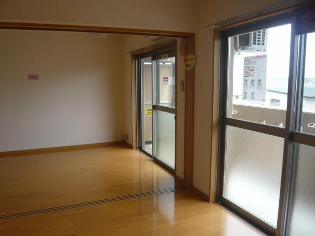 Center Courtの居間・リビング