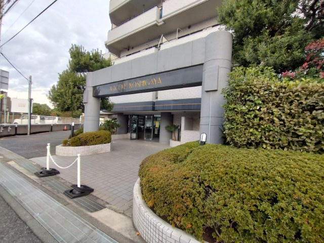 ワコーレ越谷のエントランス