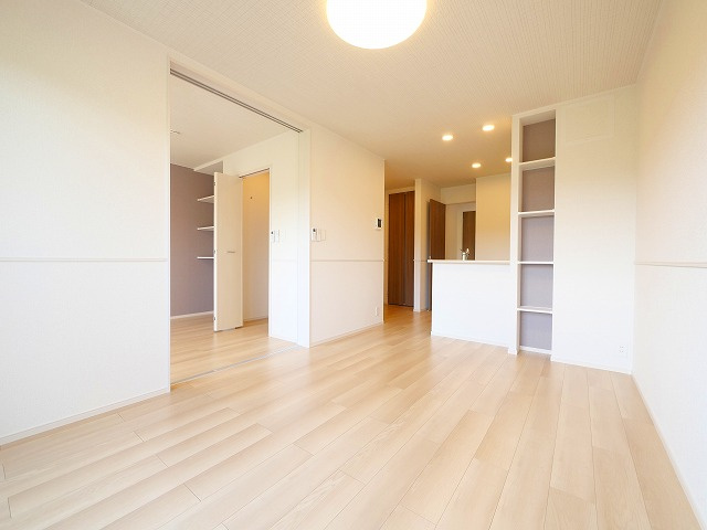 カルム敷島の居間・リビング|使いやすい居間です