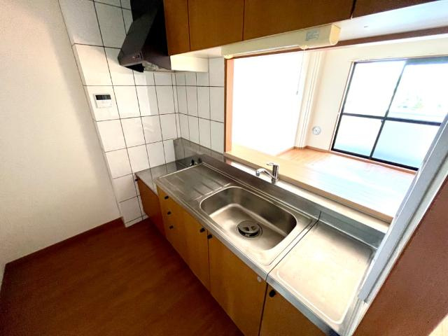 イル・プティットのキッチン|キッチン