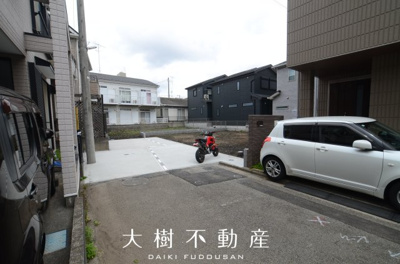 【前面道路含む現地写真】 | 座間市ひばりが丘５丁目　売地　全２区画【仲介手数料無料】