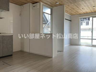 【居間・リビング】 | ライブリーハイム　ミーサ　C棟