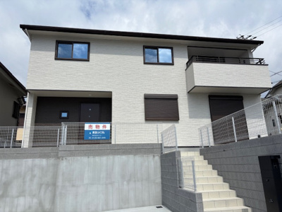 【外観】 | 神戸市垂水区朝谷町　新築戸建　仲介手数料無料！ | 外観は落ち着いています