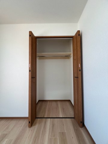 南沢2条2丁目の収納|洋室収納スペース！