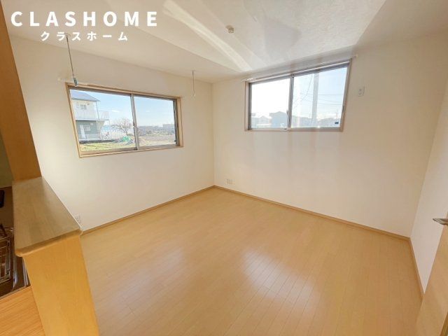 牛田町借家　　刈谷市近郊の賃貸はクラスホームの居間・リビング