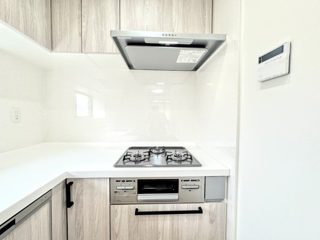 【キッチン】 | ◆横浜市緑区上山中古住宅◆ | ◆毎日使うものだからこそ、料理をする人にとって何口あるのかは重要なポイントですね！