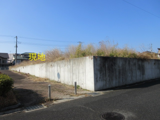 【仲介手数料無料】売地　東松山市美原町1-11-1の前面道路含む現地写真