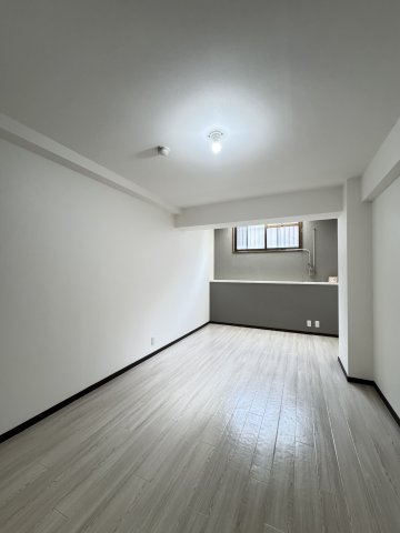 ロマネスク六甲第2の居間・リビング