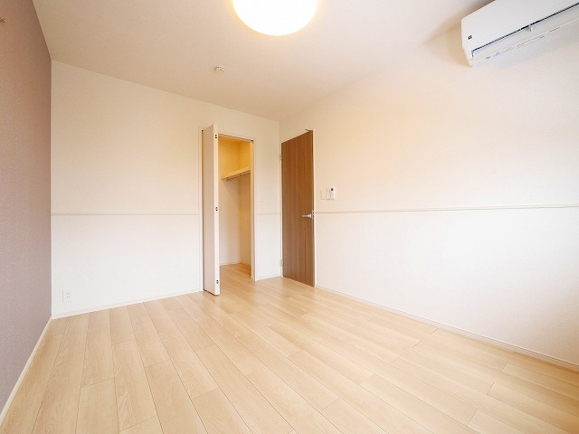 カルム敷島の洋室|使い勝手のいい洋室です