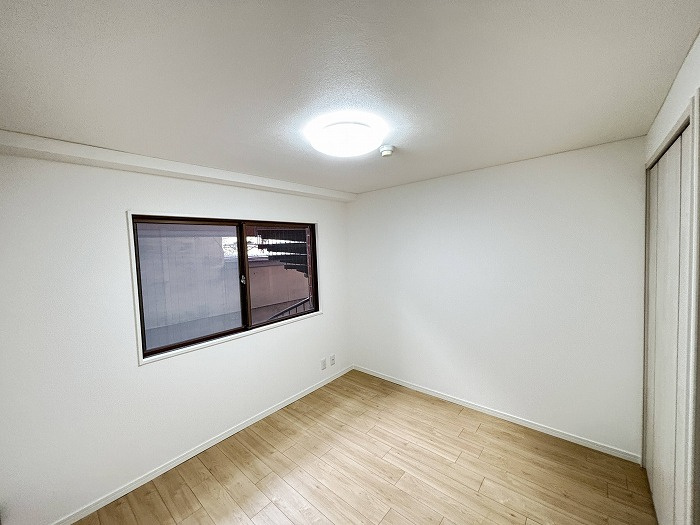 オークリッチ松原の洋室|洋室約4.5帖です■■■日住サービス京都五条店　冨岡勇人■■■