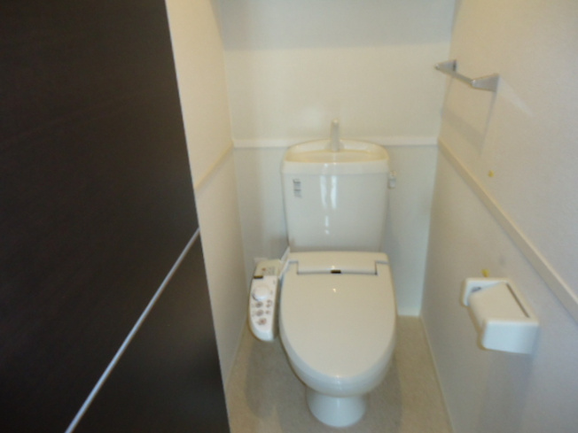 【トイレ】 | ドゥ ルミエール | コンパクトで使いやすいトイレです